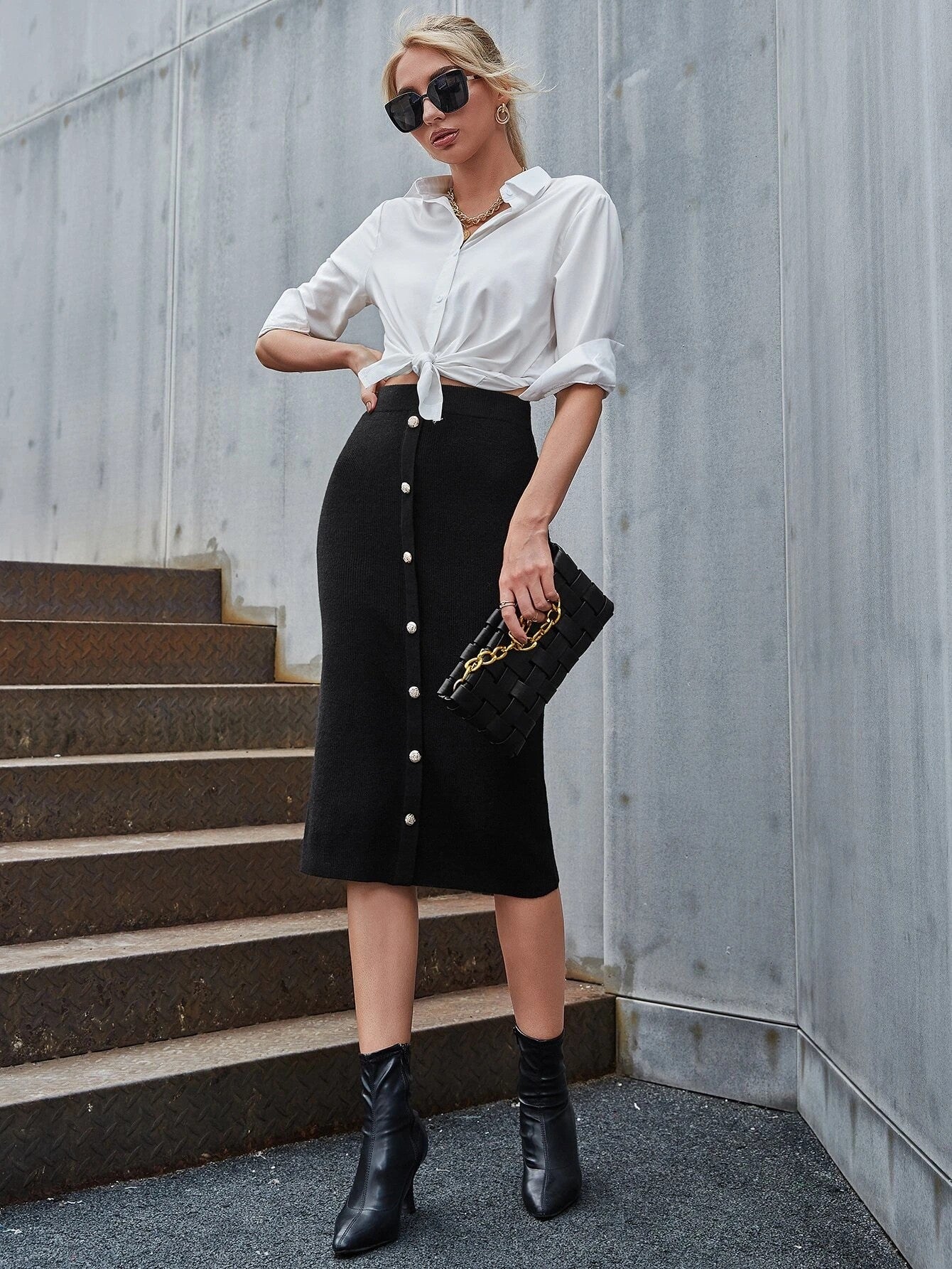 تنورة خصر عالي