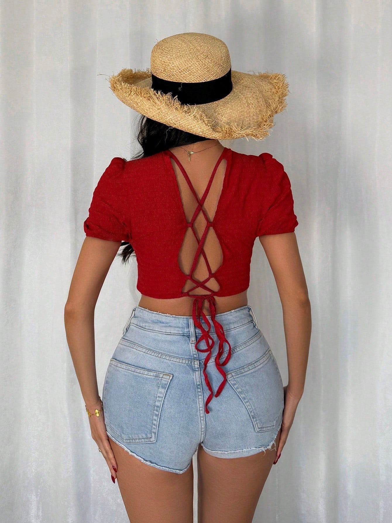 Top with puff sleeves