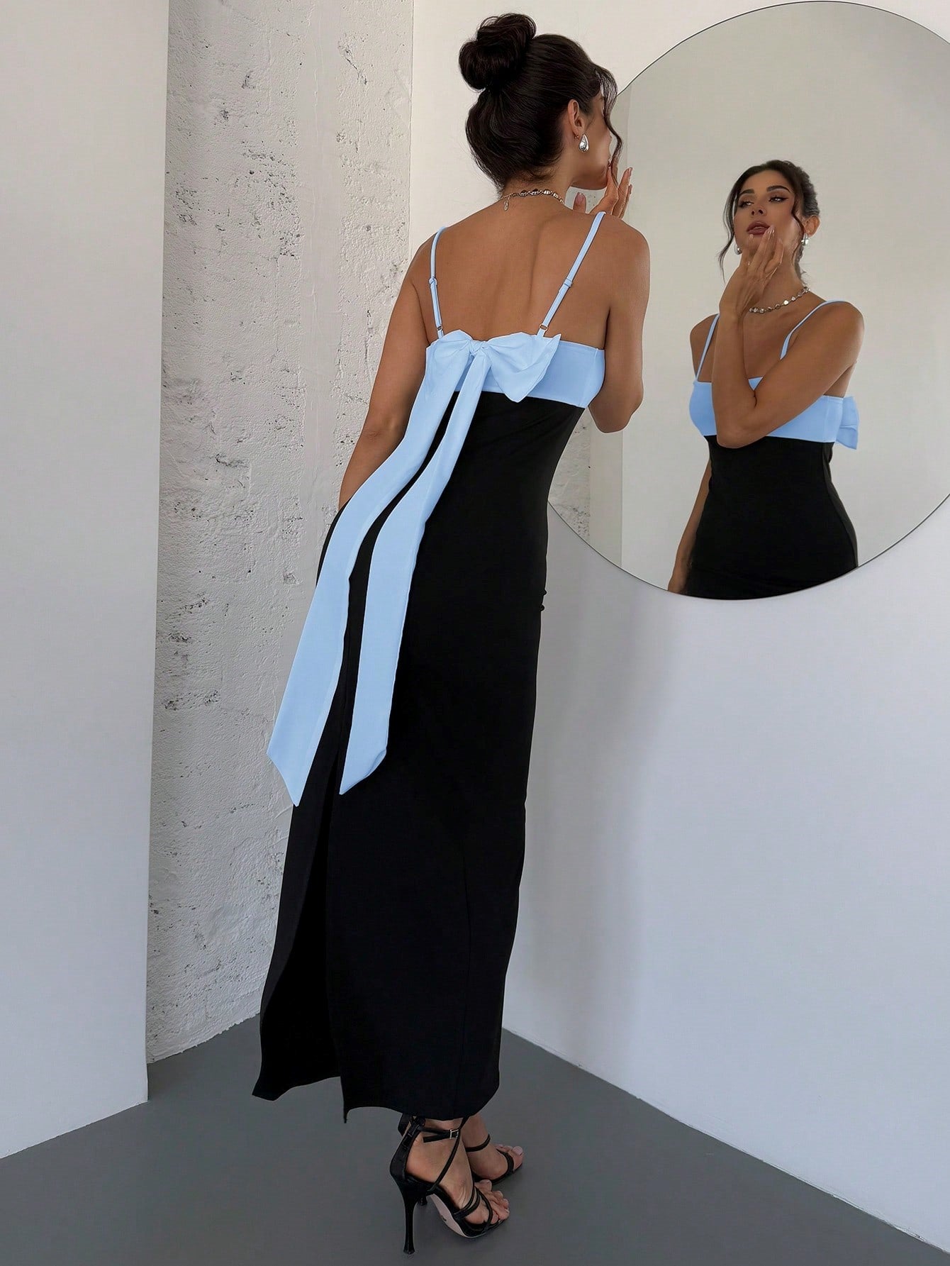 Backless Maxi Dress | Fabric Soft - Plain - ** Stretch: Medium Stretch Backless Maxi Dress | Fabric Soft - Plain - ** Stretch: Medium Stretch