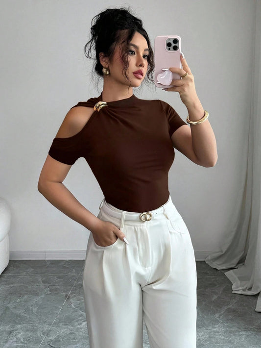 Short Sleeve T-Shirt with Metallic Cut-Outs Fashion