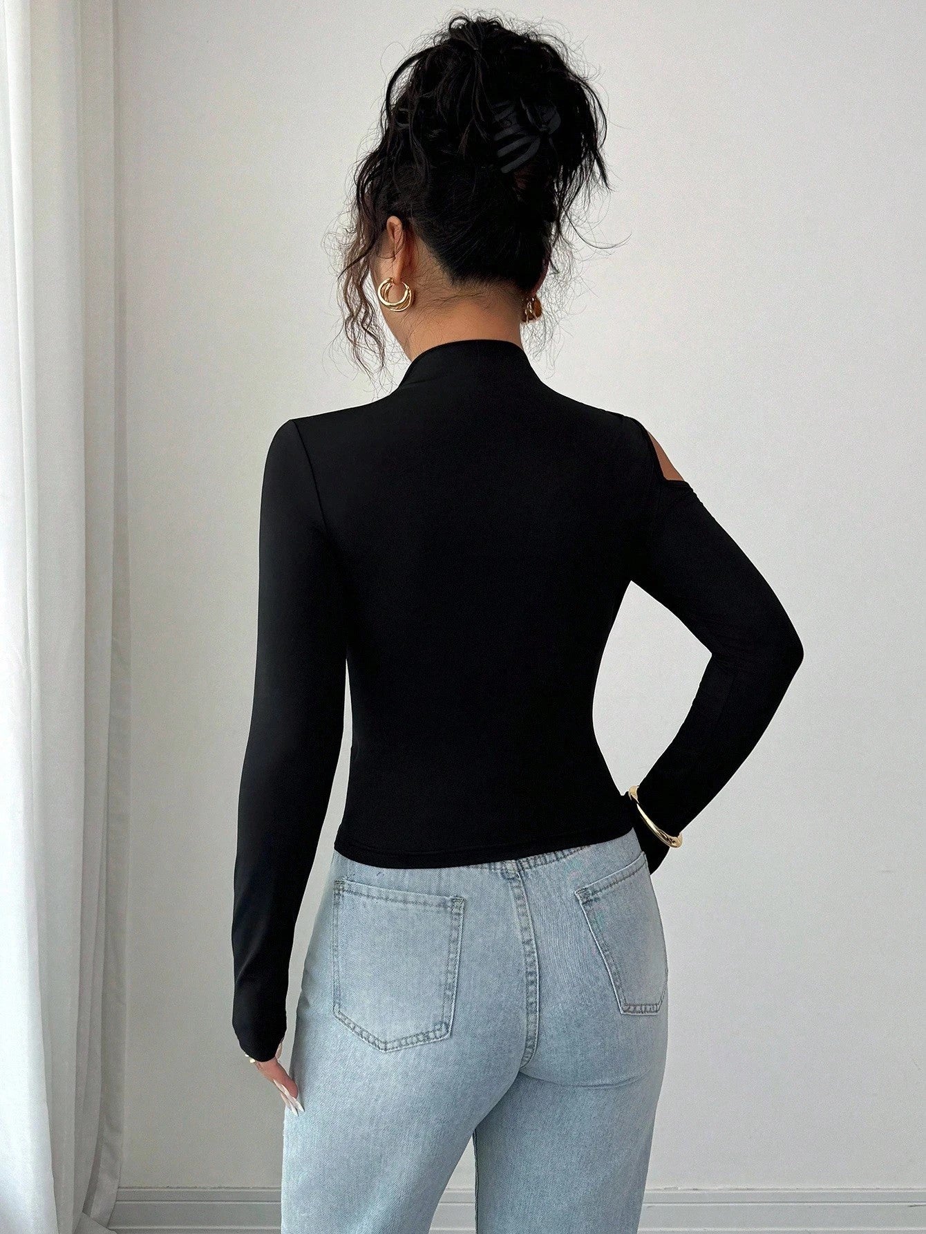 Slim Fit Long Sleeve Hollow Out T-Shirt