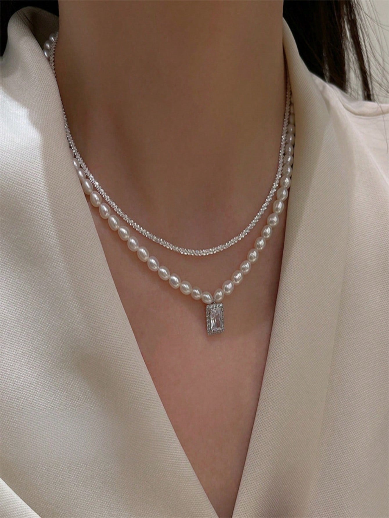 2 Piece White Faux Pearl Necklace Set